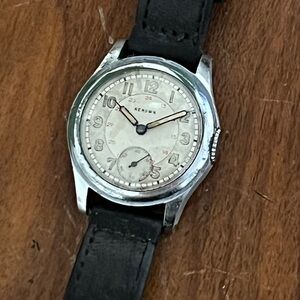 Men’s 1940s British Watch- not running